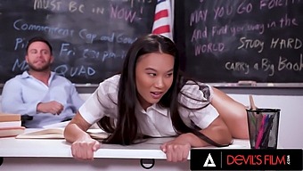 Asian Coed Gets Her Tight Pussy Stretched By Big Teacher'S Cock